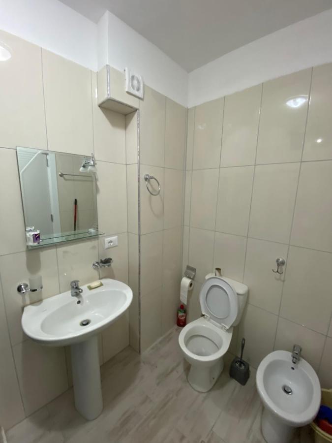 Apartment 2+1 Center Of Shkodër Esterno foto