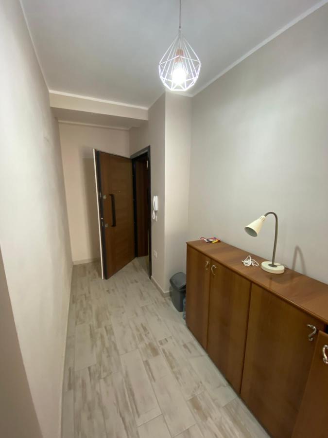 Apartment 2+1 Center Of Shkodër Esterno foto