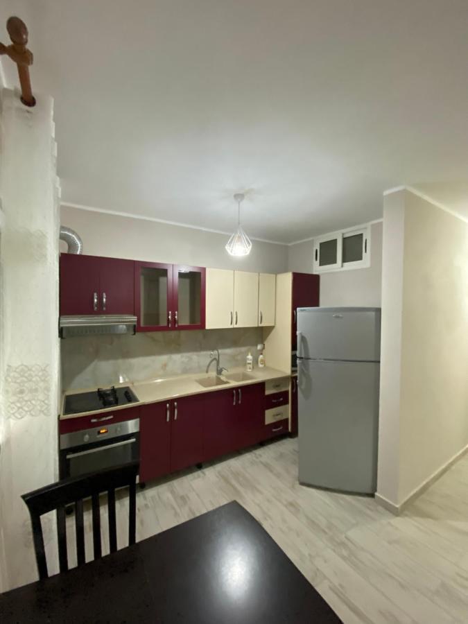 Apartment 2+1 Center Of Shkodër Esterno foto